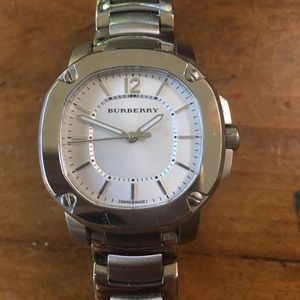Burberry the Britain women’s watch.